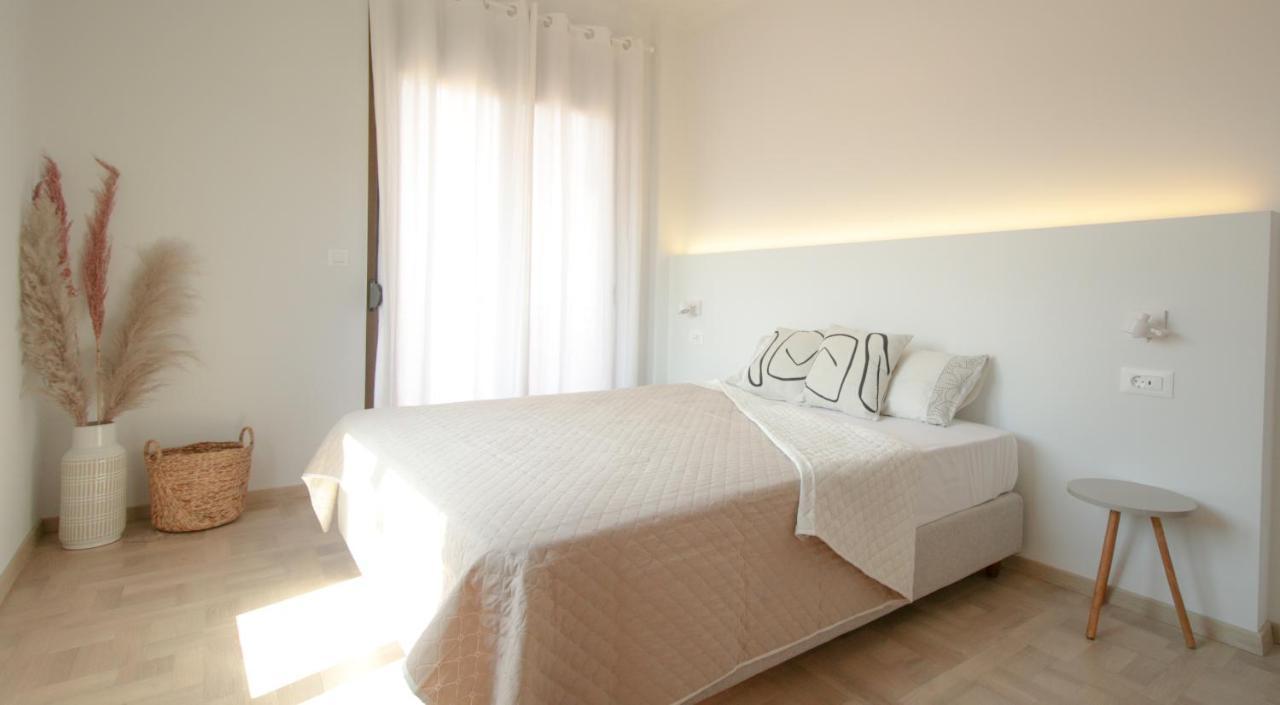 Onos - 2 Bedroom 2 Bathroom Penthouse With Terrace In Old Town Каламата Екстериор снимка